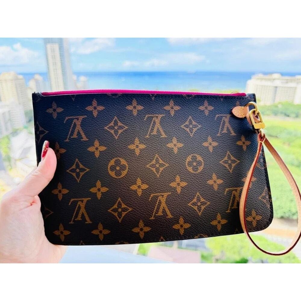 Louis Vuitton HAWAII Pochette MM Pouch Wristlet Hot Pink Monogram Maui LTD RARE - Picture 4 of 15
